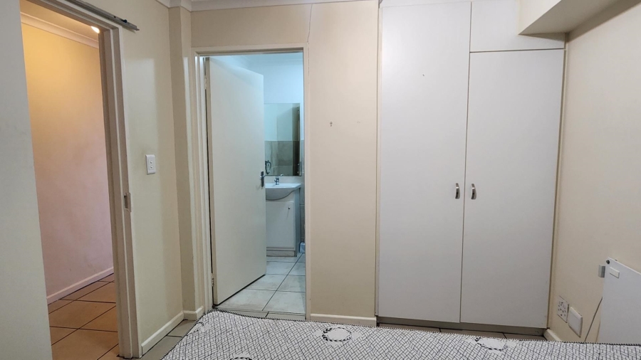 To Let 1 Bedroom Property for Rent in Salt River Western Cape